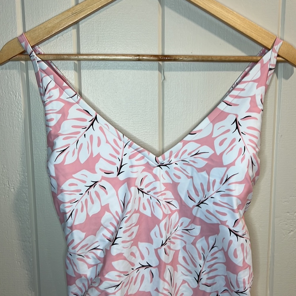 Kona Sol One Piece Swimsuit Pink and White - Picture 2 of 10
